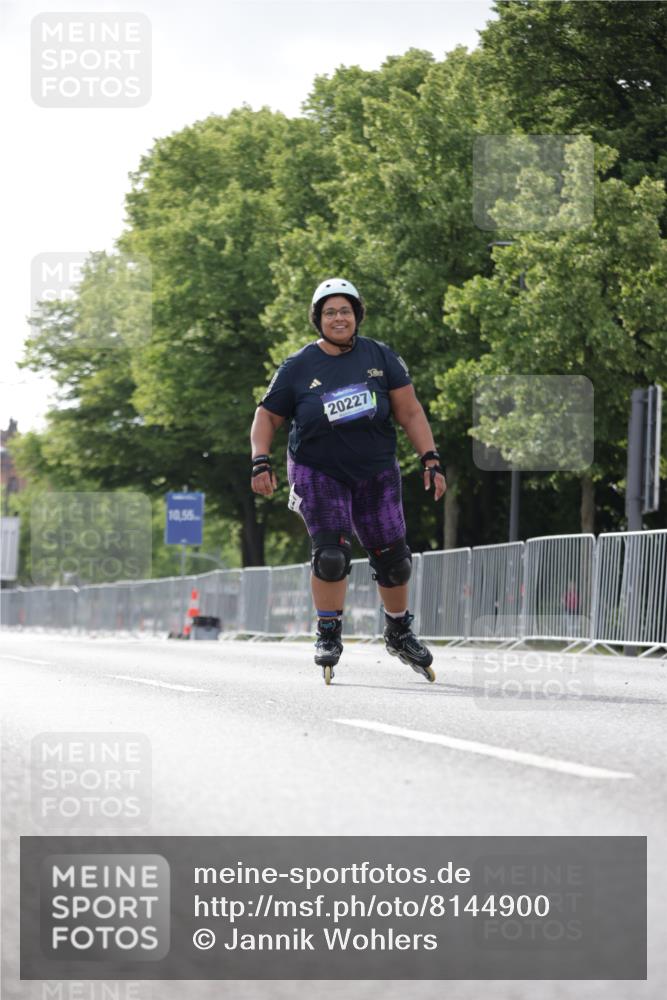 29.06.2025 - hella hamburg halbmarathon Jannik Wohlers http://msf.ph/oto/8144900 29.06.2025 09:08:07 Lombardsbrücke  meine-sportfotos.de