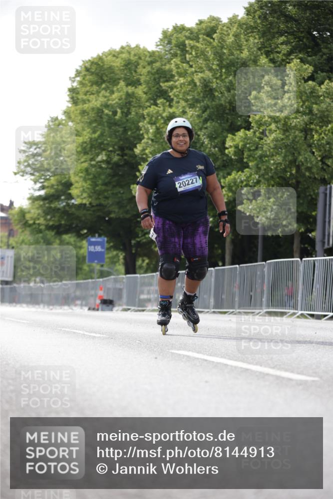 29.06.2025 - hella hamburg halbmarathon Jannik Wohlers http://msf.ph/oto/8144913 29.06.2025 09:08:08 Lombardsbrücke  meine-sportfotos.de