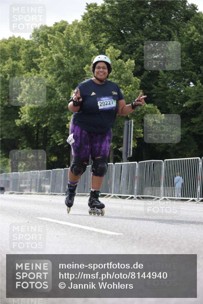 29.06.2025 - hella hamburg halbmarathon Jannik Wohlers http://msf.ph/oto/8144940 29.06.2025 09:08:08 Lombardsbrücke  meine-sportfotos.de