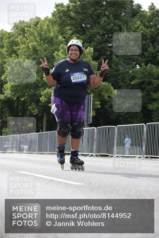 29.06.2025 - hella hamburg halbmarathon Jannik Wohlers http://msf.ph/oto/8144952 29.06.2025 09:08:08 Lombardsbrücke  meine-sportfotos.de