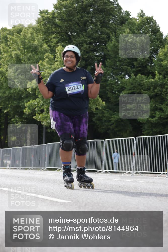29.06.2025 - hella hamburg halbmarathon Jannik Wohlers http://msf.ph/oto/8144964 29.06.2025 09:08:09 Lombardsbrücke  meine-sportfotos.de