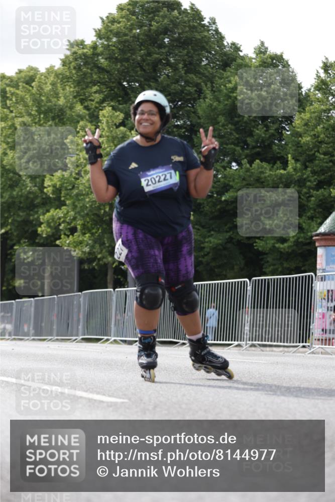 29.06.2025 - hella hamburg halbmarathon Jannik Wohlers http://msf.ph/oto/8144977 29.06.2025 09:08:09 Lombardsbrücke  meine-sportfotos.de