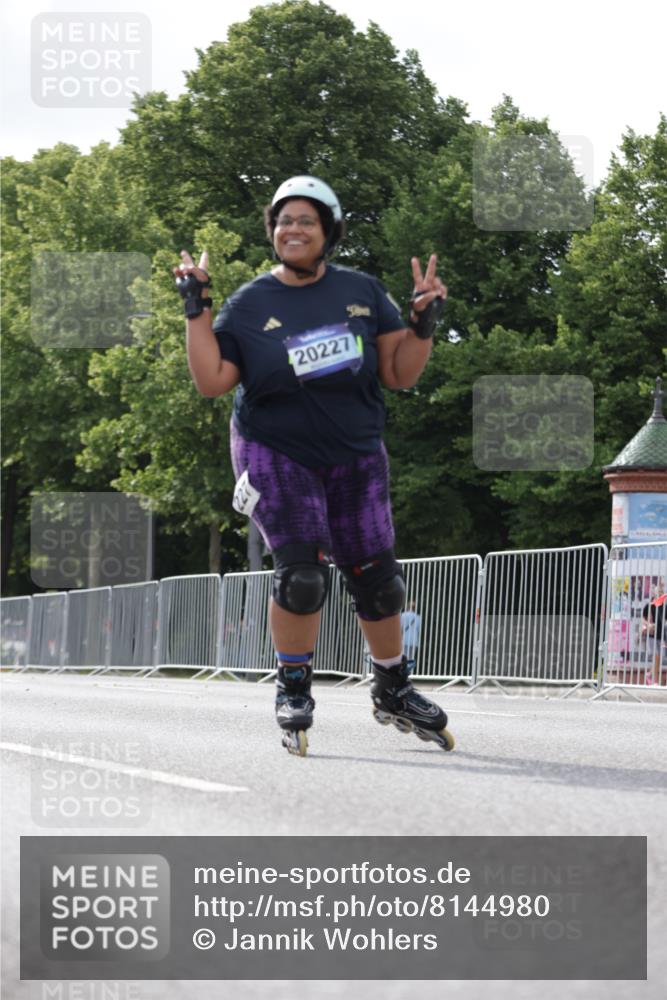 29.06.2025 - hella hamburg halbmarathon Jannik Wohlers http://msf.ph/oto/8144980 29.06.2025 09:08:09 Lombardsbrücke  meine-sportfotos.de