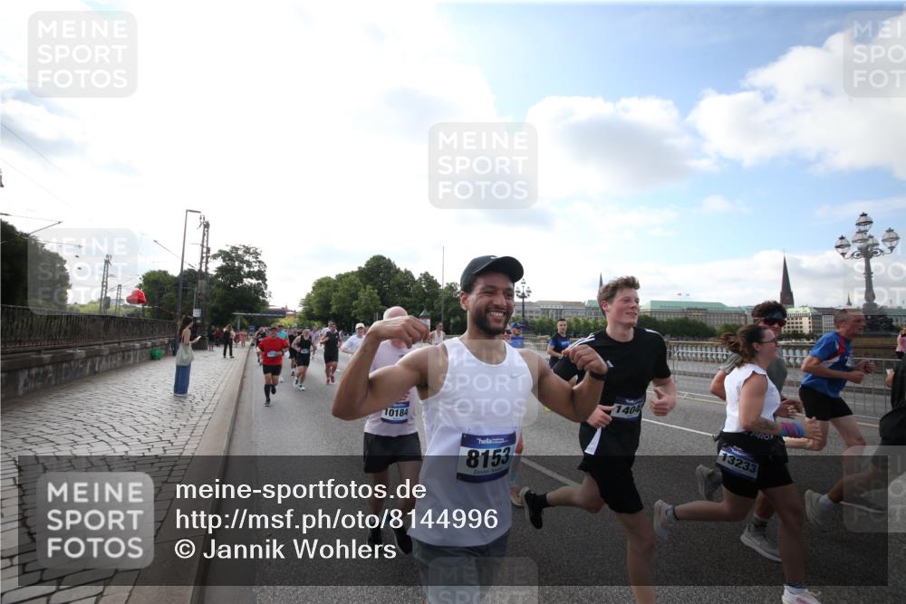 29.06.2025 - hella hamburg halbmarathon Jannik Wohlers http://msf.ph/oto/8144996 29.06.2025 09:54:59 Lombardsbrücke 1683, 1696, 1706, 1884, 1976, 2207, 2274, 2287, 2411, 3435, 3747, 4093, 4189, 5102, 5708, 5915, 6158, 6532, 6662, 6836, 6938, 7052, 7312, 7508, 8139, 8153, 8205, 8218, 8454, 8693, 8720, 8856, 8889, 8899, 8927, 8955, 9529, 9649, 9720, 9959, 10053, 10184, 10263, 10423, 10988, 11185, 11340, 12016, 12171, 12321, 12533, 12891, 13233, 13289, 13570, 14045, 15681, 16103, 17221 meine-sportfotos.de