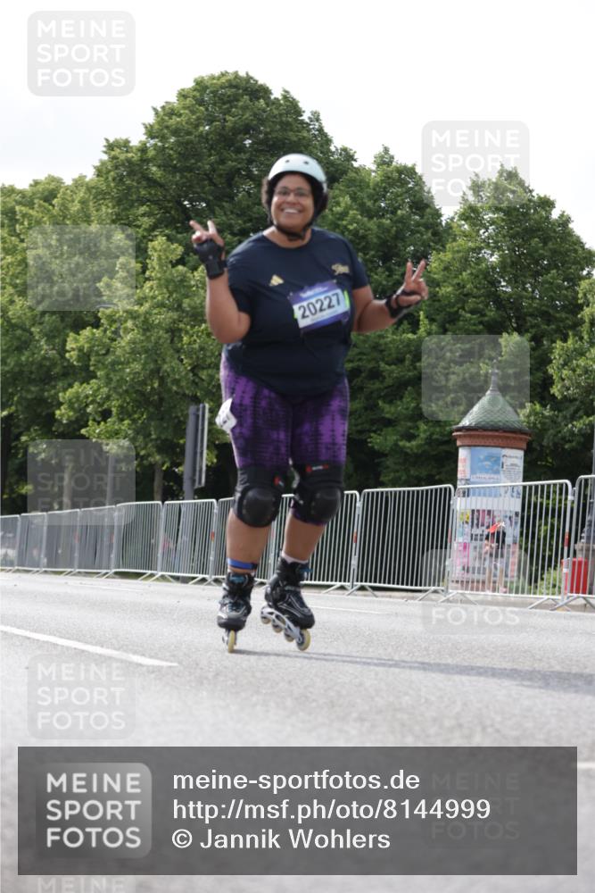 29.06.2025 - hella hamburg halbmarathon Jannik Wohlers http://msf.ph/oto/8144999 29.06.2025 09:08:09 Lombardsbrücke  meine-sportfotos.de