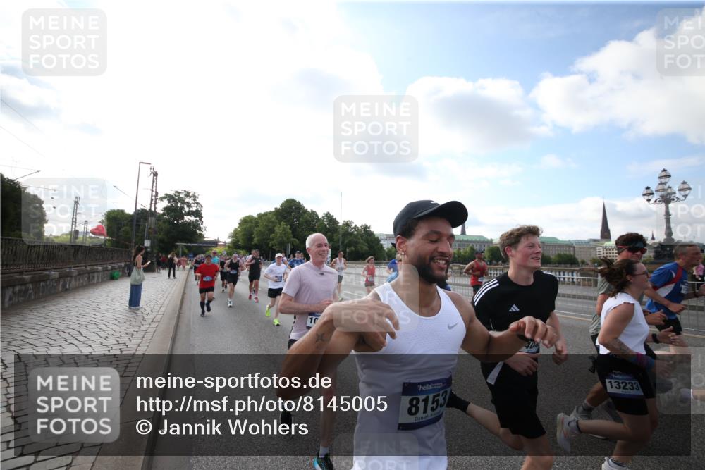 29.06.2025 - hella hamburg halbmarathon Jannik Wohlers http://msf.ph/oto/8145005 29.06.2025 09:54:59 Lombardsbrücke 1683, 1696, 1706, 1884, 1976, 2207, 2274, 2287, 2411, 3435, 3747, 4093, 4189, 5102, 5708, 5915, 6158, 6532, 6662, 6836, 6938, 7052, 7312, 7508, 8139, 8153, 8205, 8218, 8454, 8693, 8720, 8856, 8889, 8899, 8927, 8955, 9529, 9649, 9720, 9959, 10053, 10184, 10263, 10423, 10988, 11185, 11340, 12016, 12171, 12321, 12533, 12891, 13233, 13289, 13570, 14045, 15681, 16103, 17221 meine-sportfotos.de