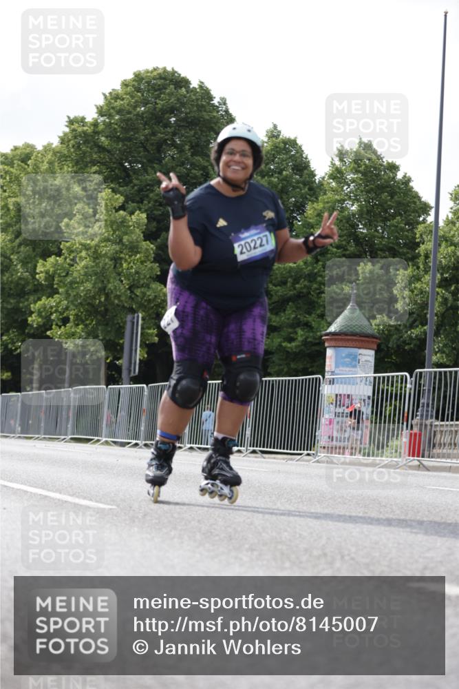29.06.2025 - hella hamburg halbmarathon Jannik Wohlers http://msf.ph/oto/8145007 29.06.2025 09:08:09 Lombardsbrücke  meine-sportfotos.de