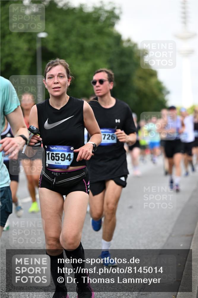 29.06.2025 - hella hamburg halbmarathon Dr. Thomas Lammeyer http://msf.ph/oto/8145014 29.06.2025 10:05:20 Kennedybrücke 1387, 1420, 1526, 1726, 2006, 2091, 2363, 2490, 2936, 3425, 3625, 3976, 4068, 4249, 4319, 4370, 5675, 6087, 6281, 6302, 6487, 6531, 6591, 6835, 6924, 7287, 7658, 7757, 7759, 7761, 8030, 8046, 8326, 8392, 8691, 8822, 8923, 9124, 9932, 10383, 10576, 10705, 11043 meine-sportfotos.de