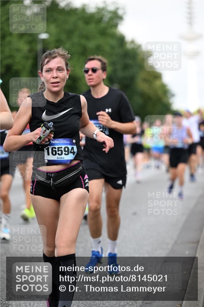 29.06.2025 - hella hamburg halbmarathon Dr. Thomas Lammeyer http://msf.ph/oto/8145021 29.06.2025 10:05:20 Kennedybrücke 1387, 1420, 1526, 1726, 2006, 2091, 2363, 2490, 2936, 3425, 3625, 3976, 4068, 4249, 4319, 4370, 5675, 6087, 6281, 6302, 6487, 6531, 6591, 6835, 6924, 7287, 7658, 7757, 7759, 7761, 8030, 8046, 8326, 8392, 8691, 8822, 8923, 9124, 9932, 10383, 10576, 10705, 11043 meine-sportfotos.de