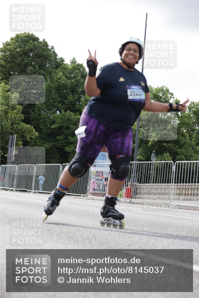 29.06.2025 - hella hamburg halbmarathon Jannik Wohlers http://msf.ph/oto/8145037 29.06.2025 09:08:09 Lombardsbrücke  meine-sportfotos.de