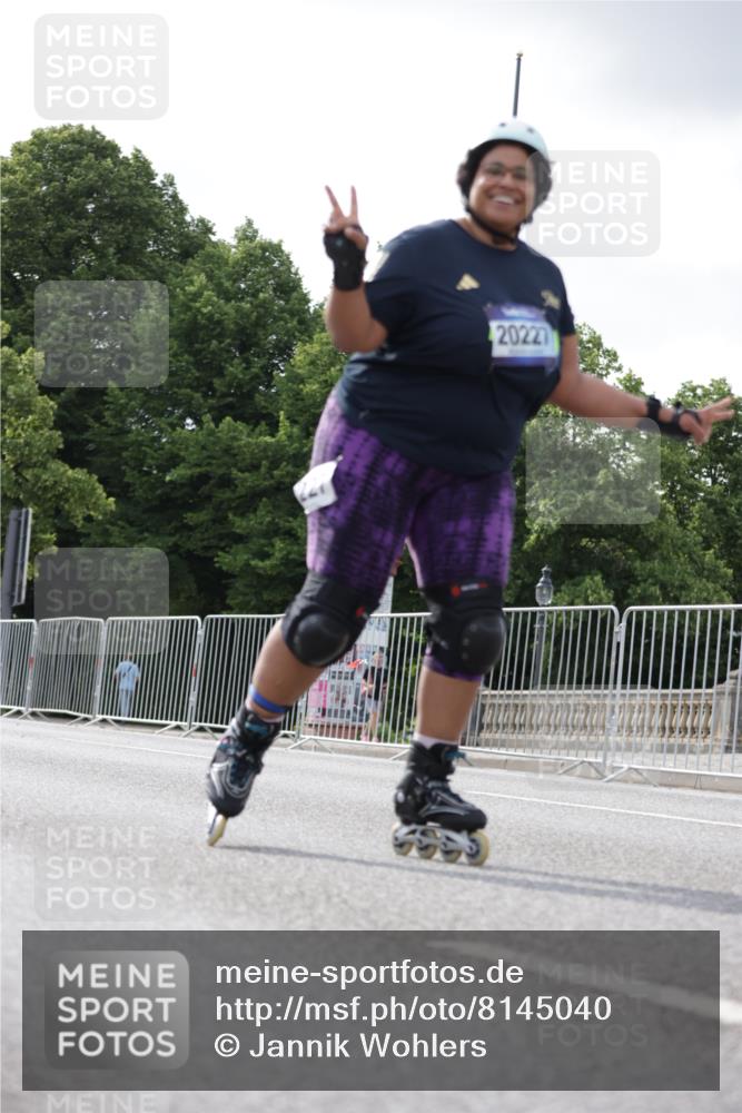 29.06.2025 - hella hamburg halbmarathon Jannik Wohlers http://msf.ph/oto/8145040 29.06.2025 09:08:10 Lombardsbrücke  meine-sportfotos.de