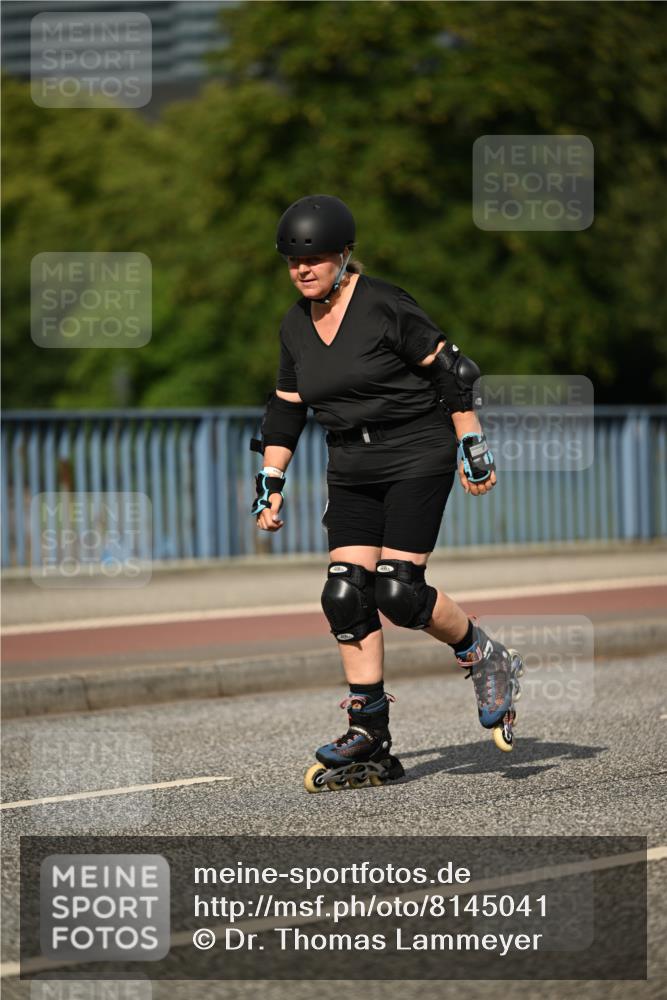 29.06.2025 - hella hamburg halbmarathon Dr. Thomas Lammeyer http://msf.ph/oto/8145041 29.06.2025 09:10:26 Kennedybrücke  meine-sportfotos.de