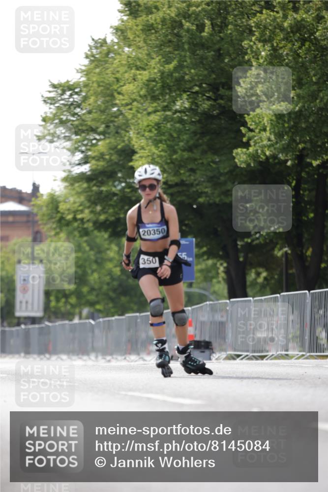 29.06.2025 - hella hamburg halbmarathon Jannik Wohlers http://msf.ph/oto/8145084 29.06.2025 09:08:13 Lombardsbrücke  meine-sportfotos.de