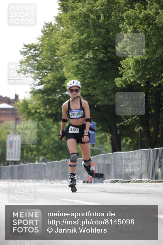 29.06.2025 - hella hamburg halbmarathon Jannik Wohlers http://msf.ph/oto/8145098 29.06.2025 09:08:14 Lombardsbrücke  meine-sportfotos.de