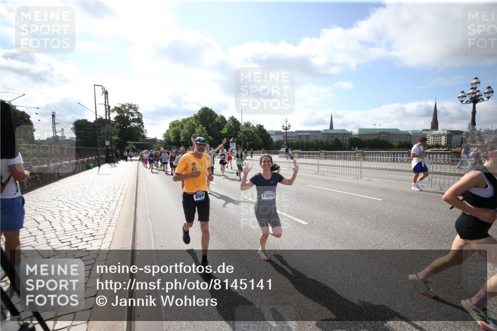 29.06.2025 - hella hamburg halbmarathon Jannik Wohlers http://msf.ph/oto/8145141 29.06.2025 09:56:00 Lombardsbrücke 1452, 1499, 1592, 1628, 1877, 2082, 2771, 2953, 2996, 3256, 3296, 4077, 4711, 4833, 5482, 5600, 5607, 5978, 6168, 6511, 6512, 7178, 7383, 7583, 7943, 8514, 8968, 8996, 9246, 9537, 9695, 9793, 9820, 9994, 10596, 10891, 11018, 11124, 11231, 11459, 11467, 12545, 12870, 13007, 13159, 13211, 13463, 13688, 13948, 14198, 14286, 15090, 15427, 15829, 15868, 16369, 16375, 16477, 16877, 16891, 16986, 18021 meine-sportfotos.de