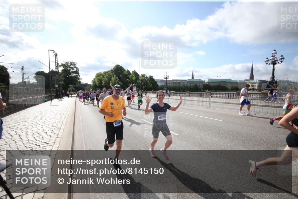 29.06.2025 - hella hamburg halbmarathon Jannik Wohlers http://msf.ph/oto/8145150 29.06.2025 09:56:00 Lombardsbrücke 1452, 1499, 1592, 1628, 1877, 2082, 2771, 2953, 2996, 3256, 3296, 4077, 4711, 4833, 5482, 5600, 5607, 5978, 6168, 6511, 6512, 7178, 7383, 7583, 7943, 8514, 8968, 8996, 9246, 9537, 9695, 9793, 9820, 9994, 10596, 10891, 11018, 11124, 11231, 11459, 11467, 12545, 12870, 13007, 13159, 13211, 13463, 13688, 13948, 14198, 14286, 15090, 15427, 15829, 15868, 16369, 16375, 16477, 16877, 16891, 16986, 18021 meine-sportfotos.de