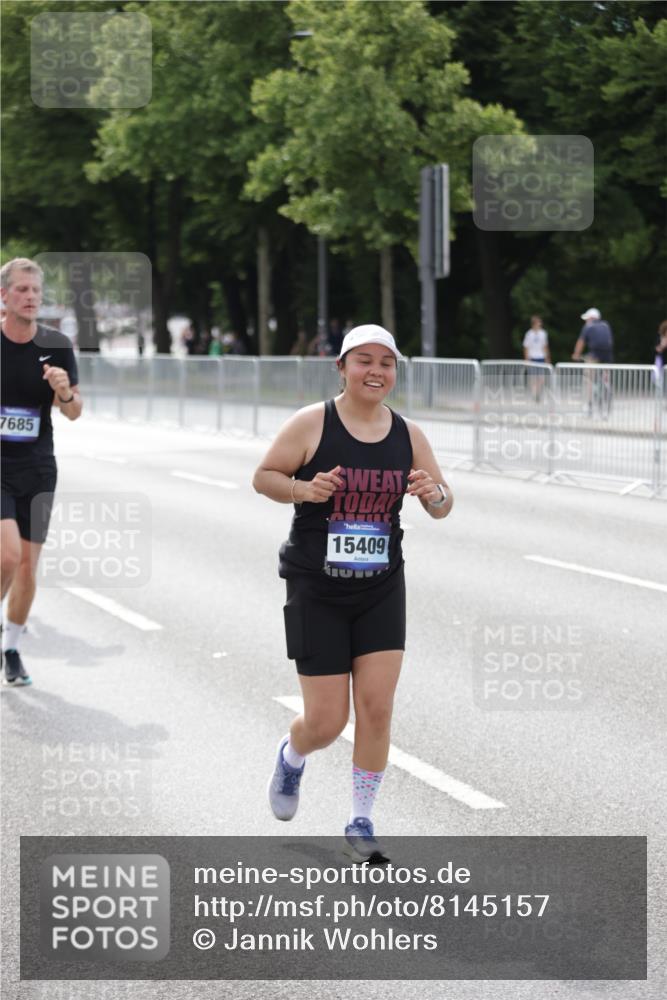 29.06.2025 - hella hamburg halbmarathon Jannik Wohlers http://msf.ph/oto/8145157 29.06.2025 10:10:01 Lombardsbrücke 1573, 5182, 5440, 7042, 7685, 8219, 9816, 11180, 12008, 13797, 13901, 14679, 14822, 15409, 16166, 16344, 16639, 16872, 17730, 19023 meine-sportfotos.de