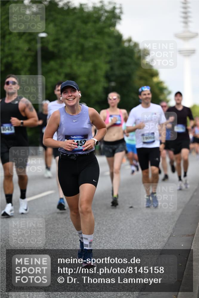 29.06.2025 - hella hamburg halbmarathon Dr. Thomas Lammeyer http://msf.ph/oto/8145158 29.06.2025 10:05:24 Kennedybrücke 1420, 1526, 1726, 2006, 2091, 2167, 2490, 2936, 3425, 3625, 3663, 3976, 4068, 4319, 4370, 5675, 6087, 6281, 6302, 6591, 6924, 7287, 7658, 7757, 7759, 7761, 8030, 8046, 8326, 8392, 8691, 8822, 8923, 9124, 9932, 10281, 10301, 10383, 10576, 10705, 10915, 11043 meine-sportfotos.de