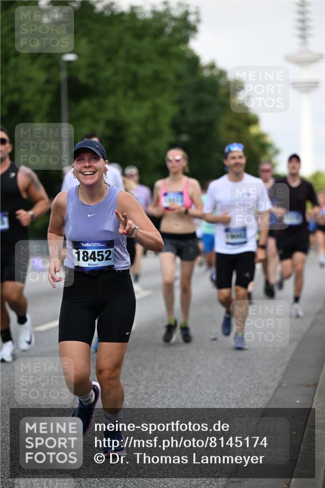 29.06.2025 - hella hamburg halbmarathon Dr. Thomas Lammeyer http://msf.ph/oto/8145174 29.06.2025 10:05:24 Kennedybrücke 1420, 1526, 1726, 2006, 2091, 2167, 2490, 2936, 3425, 3625, 3663, 3976, 4068, 4319, 4370, 5675, 6087, 6281, 6302, 6591, 6924, 7287, 7658, 7757, 7759, 7761, 8030, 8046, 8326, 8392, 8691, 8822, 8923, 9124, 9932, 10281, 10301, 10383, 10576, 10705, 10915, 11043 meine-sportfotos.de