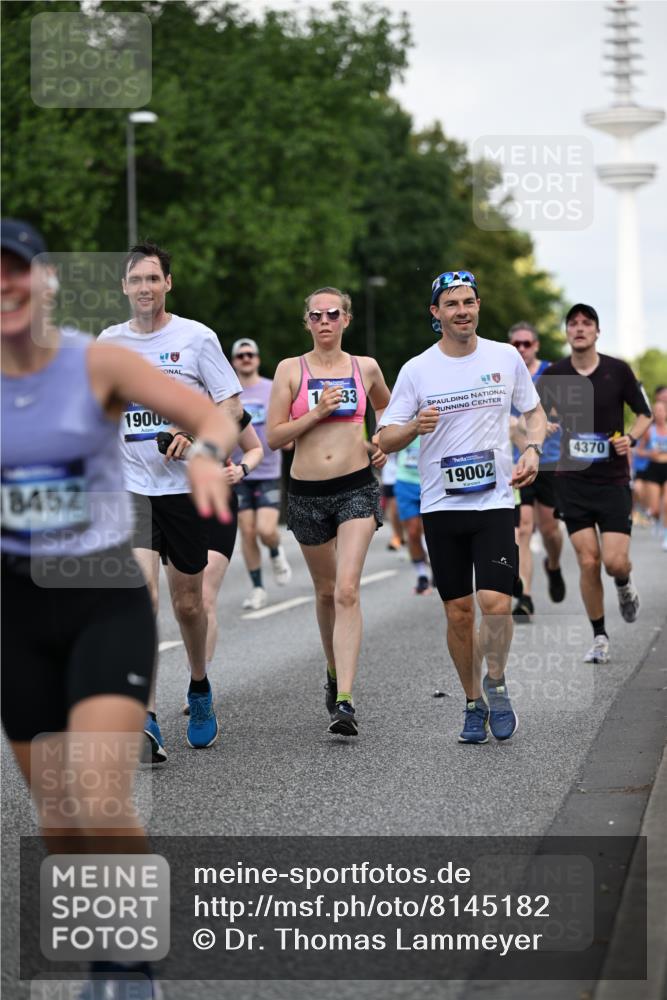 29.06.2025 - hella hamburg halbmarathon Dr. Thomas Lammeyer http://msf.ph/oto/8145182 29.06.2025 10:05:25 Kennedybrücke 1420, 1526, 1726, 2006, 2091, 2167, 2490, 2936, 3425, 3625, 3663, 3976, 4068, 4319, 4370, 5675, 6087, 6281, 6302, 6591, 6924, 7287, 7658, 7759, 7761, 8030, 8046, 8326, 8392, 8691, 8822, 9124, 9932, 10281, 10301, 10383, 10576, 10705, 10915, 11043 meine-sportfotos.de