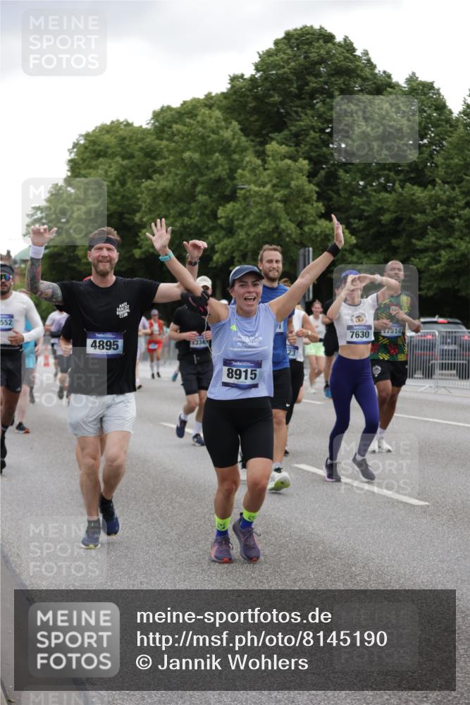 29.06.2025 - hella hamburg halbmarathon Jannik Wohlers http://msf.ph/oto/8145190 29.06.2025 10:46:57 Lombardsbrücke 1463, 1523, 1704, 2148, 2407, 2537, 2994, 3339, 4184, 4325, 4483, 4806, 4895, 4974, 4975, 5895, 6255, 6256, 6879, 6995, 7403, 7430, 7431, 7630, 7631, 8105, 8131, 8270, 8915, 8953, 9018, 9273, 9557, 9774, 9969, 9972, 10075, 10206, 10903, 11276, 11378, 11738, 12989, 13172, 13349, 13430, 13431, 13737, 13806, 13819, 13830, 13898, 13909, 14441, 14516, 14517, 15413, 16337, 16552, 17015, 17122, 17514, 18258, 18415, 18753, 18781, 18852, 18858 meine-sportfotos.de