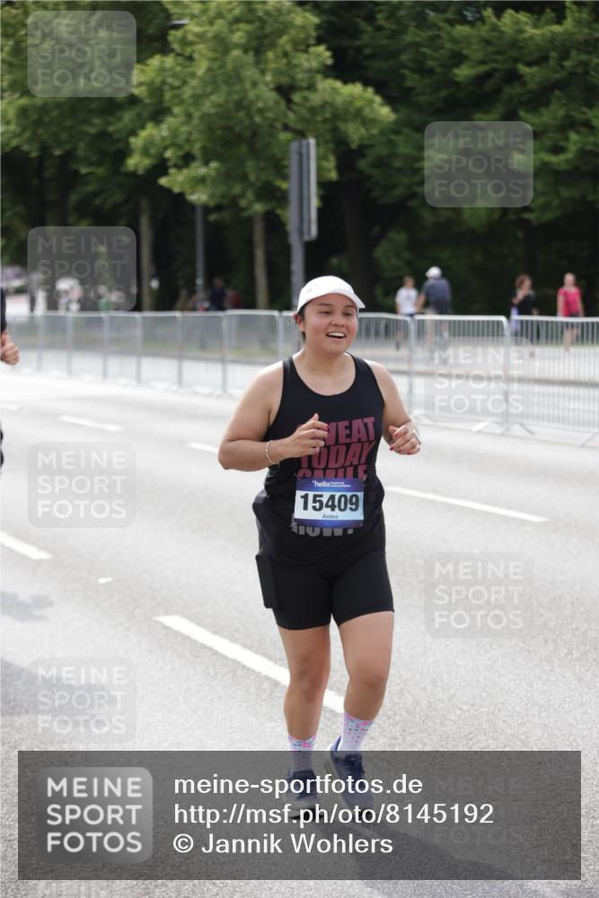 29.06.2025 - hella hamburg halbmarathon Jannik Wohlers http://msf.ph/oto/8145192 29.06.2025 10:10:01 Lombardsbrücke 1573, 5182, 5440, 7042, 7685, 8219, 9816, 11180, 12008, 13797, 13901, 14679, 14822, 15409, 16166, 16344, 16639, 16872, 17730, 19023 meine-sportfotos.de