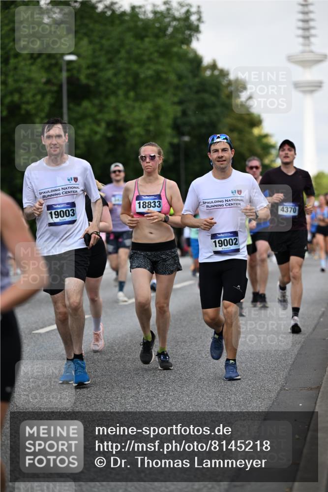 29.06.2025 - hella hamburg halbmarathon Dr. Thomas Lammeyer http://msf.ph/oto/8145218 29.06.2025 10:05:25 Kennedybrücke 1420, 1526, 1726, 2006, 2091, 2167, 2490, 2936, 3425, 3625, 3663, 3976, 4068, 4319, 4370, 5675, 6087, 6281, 6302, 6591, 6924, 7287, 7658, 7759, 7761, 8030, 8046, 8326, 8392, 8691, 8822, 9124, 9932, 10281, 10301, 10383, 10576, 10705, 10915, 11043 meine-sportfotos.de