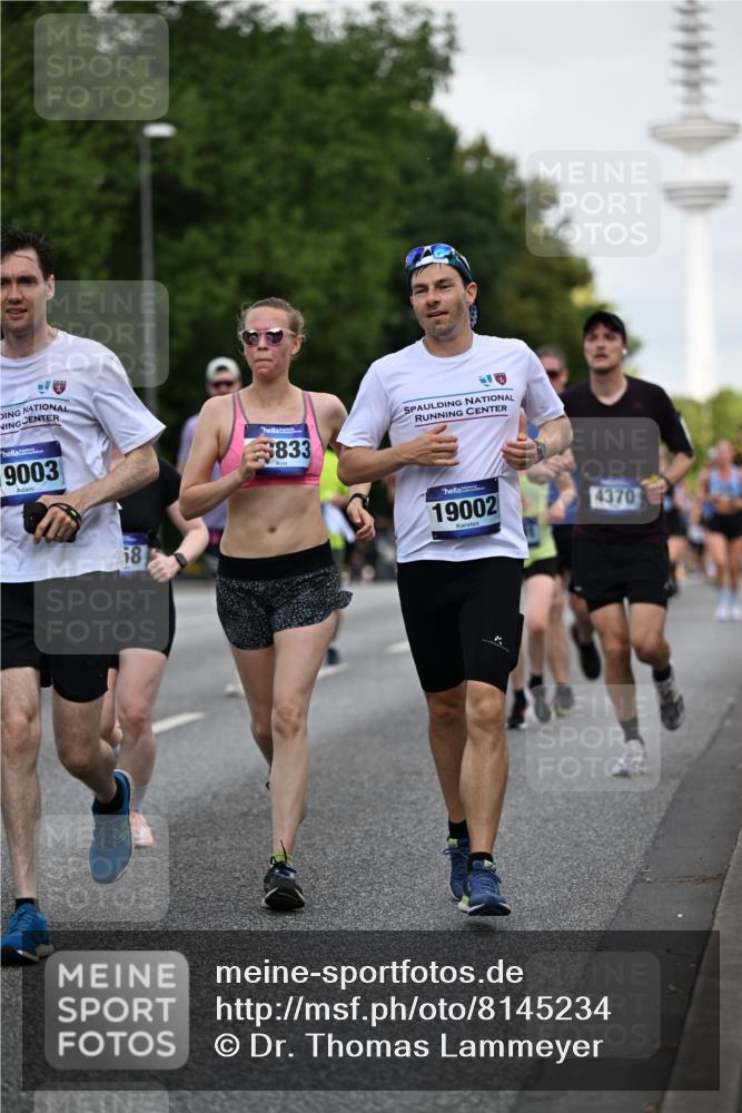 29.06.2025 - hella hamburg halbmarathon Dr. Thomas Lammeyer http://msf.ph/oto/8145234 29.06.2025 10:05:25 Kennedybrücke 1420, 1526, 1726, 2006, 2091, 2167, 2490, 2936, 3425, 3625, 3663, 3976, 4068, 4319, 4370, 5675, 6087, 6281, 6302, 6591, 6924, 7287, 7658, 7759, 7761, 8030, 8046, 8326, 8392, 8691, 8822, 9124, 9932, 10281, 10301, 10383, 10576, 10705, 10915, 11043 meine-sportfotos.de