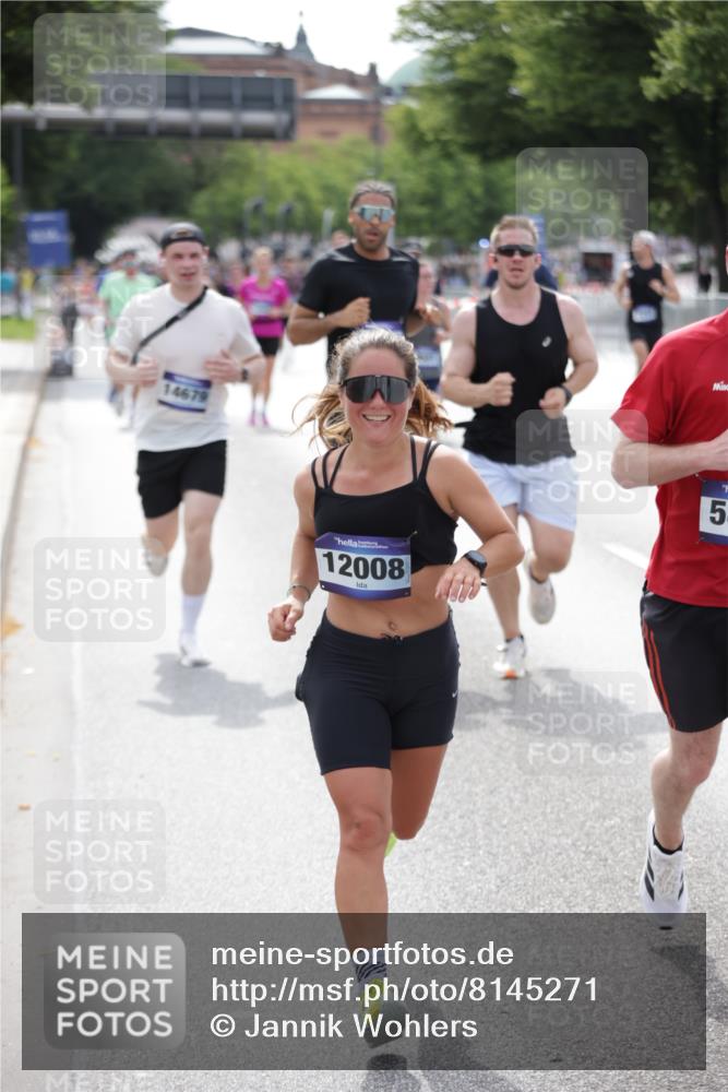 29.06.2025 - hella hamburg halbmarathon Jannik Wohlers http://msf.ph/oto/8145271 29.06.2025 10:10:05 Lombardsbrücke 1573, 5182, 5440, 7250, 7685, 9681, 9816, 11180, 11887, 11904, 11905, 12008, 12629, 13797, 13825, 13901, 14679, 14822, 15409, 16166, 16344, 16639, 17730, 19023 meine-sportfotos.de