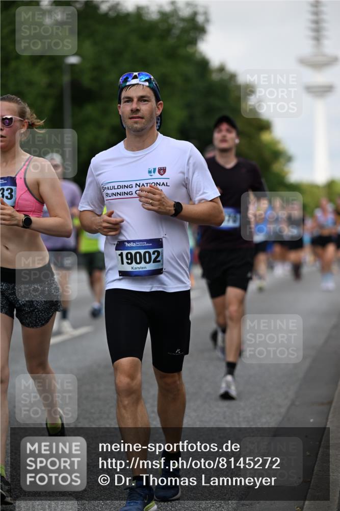 29.06.2025 - hella hamburg halbmarathon Dr. Thomas Lammeyer http://msf.ph/oto/8145272 29.06.2025 10:05:26 Kennedybrücke 1420, 1526, 1726, 2006, 2091, 2167, 2490, 2806, 2936, 3425, 3625, 3663, 3976, 4068, 4319, 4322, 4370, 5675, 6087, 6281, 6302, 6591, 6924, 7287, 7658, 7759, 7761, 8030, 8046, 8326, 8392, 8691, 8822, 9124, 9932, 10281, 10301, 10383, 10576, 10915, 11043 meine-sportfotos.de