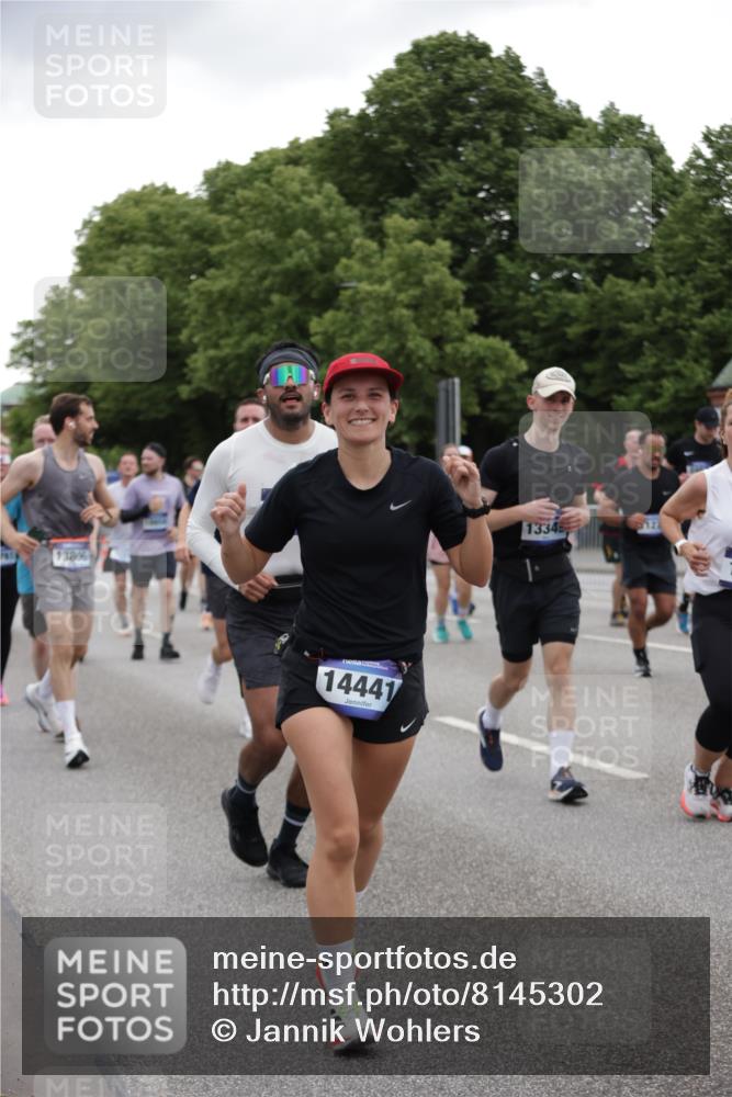 29.06.2025 - hella hamburg halbmarathon Jannik Wohlers http://msf.ph/oto/8145302 29.06.2025 10:46:59 Lombardsbrücke 1434, 1463, 1523, 1704, 2148, 2407, 2994, 3339, 4037, 4184, 4325, 4806, 4895, 4974, 4975, 5895, 6255, 6256, 6879, 6995, 7403, 7430, 7431, 7630, 7631, 8105, 8131, 8270, 8915, 8953, 9018, 9273, 9557, 9969, 9972, 10075, 10206, 10903, 11276, 11378, 11458, 11738, 12989, 13172, 13349, 13430, 13431, 13737, 13806, 13819, 13830, 13898, 13909, 14441, 14516, 14517, 15413, 16337, 16552, 17122, 17514, 18258, 18415, 18753, 18781, 18852, 18858 meine-sportfotos.de