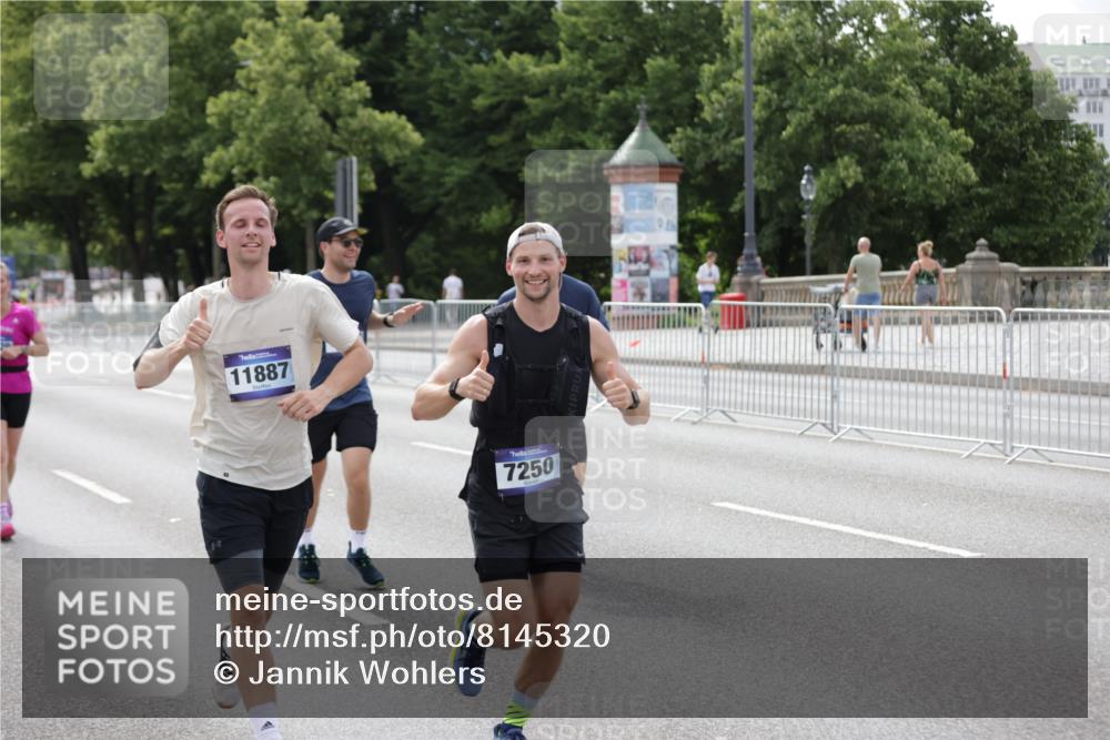 29.06.2025 - hella hamburg halbmarathon Jannik Wohlers http://msf.ph/oto/8145320 29.06.2025 10:10:12 Lombardsbrücke 1573, 4389, 5440, 5990, 5991, 7250, 7685, 9681, 11355, 11887, 11904, 11905, 12008, 12629, 13825, 13901, 14679, 16166, 16344, 17532, 17730, 18949, 19023 meine-sportfotos.de