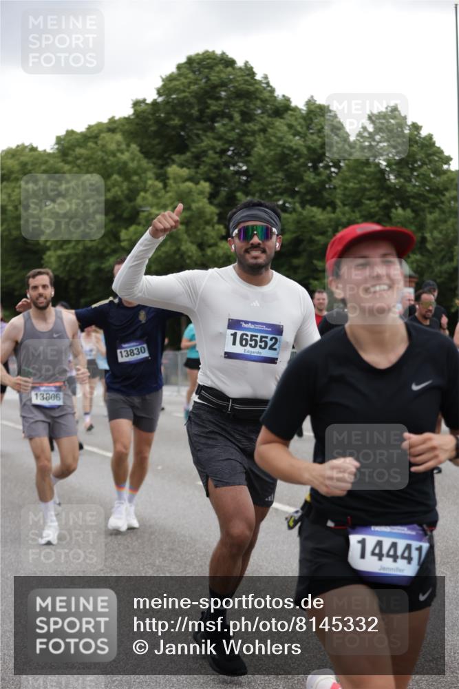 29.06.2025 - hella hamburg halbmarathon Jannik Wohlers http://msf.ph/oto/8145332 29.06.2025 10:47:00 Lombardsbrücke 1434, 1463, 1523, 1704, 2148, 2407, 2994, 3339, 4037, 4184, 4325, 4806, 4895, 4974, 4975, 5621, 5622, 5895, 6255, 6256, 6879, 6995, 7403, 7630, 7631, 8105, 8131, 8270, 8915, 8953, 9018, 9273, 9969, 9972, 10075, 10206, 10903, 11276, 11378, 11458, 11730, 11738, 13349, 13430, 13431, 13737, 13806, 13819, 13830, 13898, 13909, 14197, 14441, 14516, 14517, 15413, 16337, 16552, 17122, 17514, 18258, 18415, 18753, 18781, 18852, 18858 meine-sportfotos.de