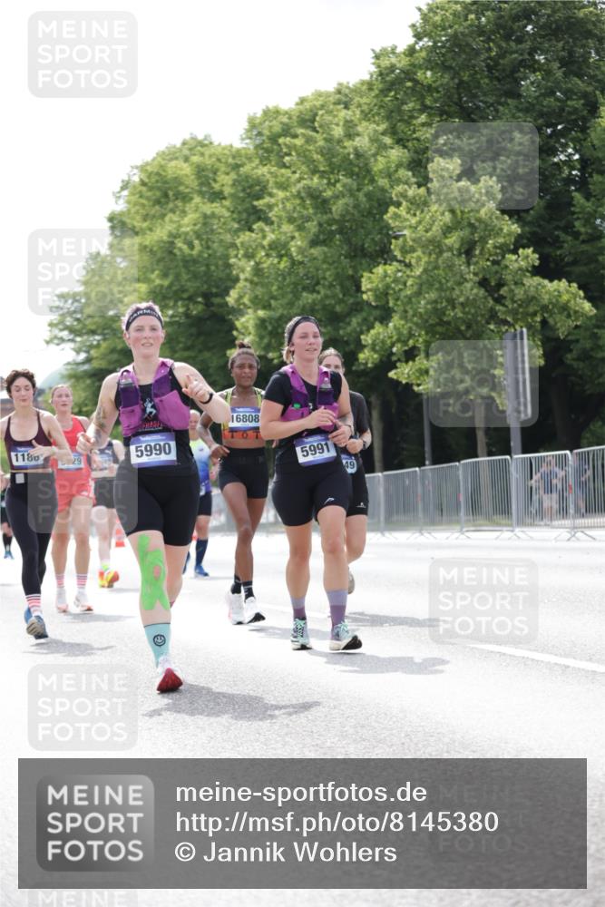 29.06.2025 - hella hamburg halbmarathon Jannik Wohlers http://msf.ph/oto/8145380 29.06.2025 10:10:19 Lombardsbrücke 1186, 4389, 5990, 5991, 7250, 9169, 9681, 9829, 11355, 11887, 11904, 11905, 12426, 12629, 13588, 13594, 13825, 13901, 15214, 16344, 16808, 17532, 18949 meine-sportfotos.de