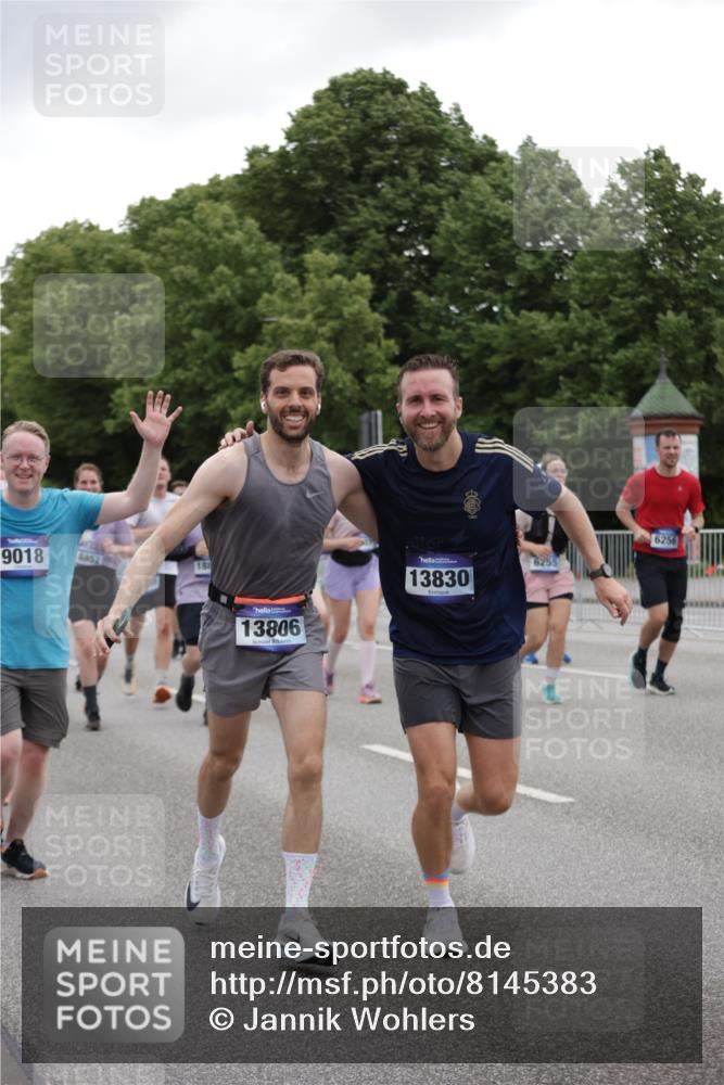 29.06.2025 - hella hamburg halbmarathon Jannik Wohlers http://msf.ph/oto/8145383 29.06.2025 10:47:01 Lombardsbrücke 1434, 1463, 1523, 1704, 2148, 2407, 2994, 3339, 4037, 4184, 4325, 4806, 4895, 4974, 4975, 5621, 5622, 5895, 6255, 6256, 6879, 6995, 7403, 7630, 7631, 8105, 8270, 8915, 8953, 9018, 9273, 9969, 9972, 10075, 10206, 10903, 11276, 11351, 11378, 11458, 11730, 11738, 13349, 13430, 13431, 13737, 13806, 13819, 13830, 13898, 13909, 14197, 14441, 14516, 14517, 15413, 16337, 16552, 17122, 17216, 17514, 18258, 18415, 18753, 18781, 18852, 18858 meine-sportfotos.de