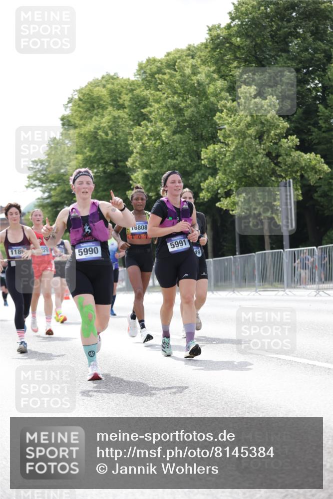 29.06.2025 - hella hamburg halbmarathon Jannik Wohlers http://msf.ph/oto/8145384 29.06.2025 10:10:19 Lombardsbrücke 1186, 4389, 5990, 5991, 7250, 9169, 9681, 9829, 11355, 11887, 11904, 11905, 12426, 12629, 13588, 13594, 13825, 13901, 15214, 16344, 16808, 17532, 18949 meine-sportfotos.de