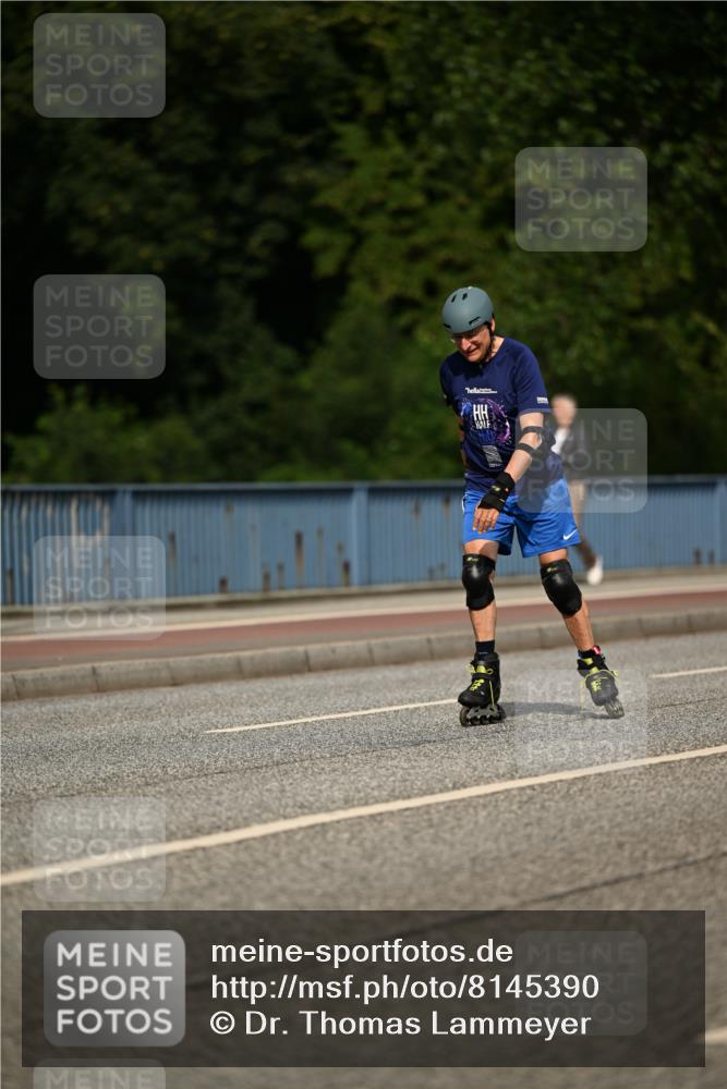 29.06.2025 - hella hamburg halbmarathon Dr. Thomas Lammeyer http://msf.ph/oto/8145390 29.06.2025 09:14:07 Kennedybrücke  meine-sportfotos.de