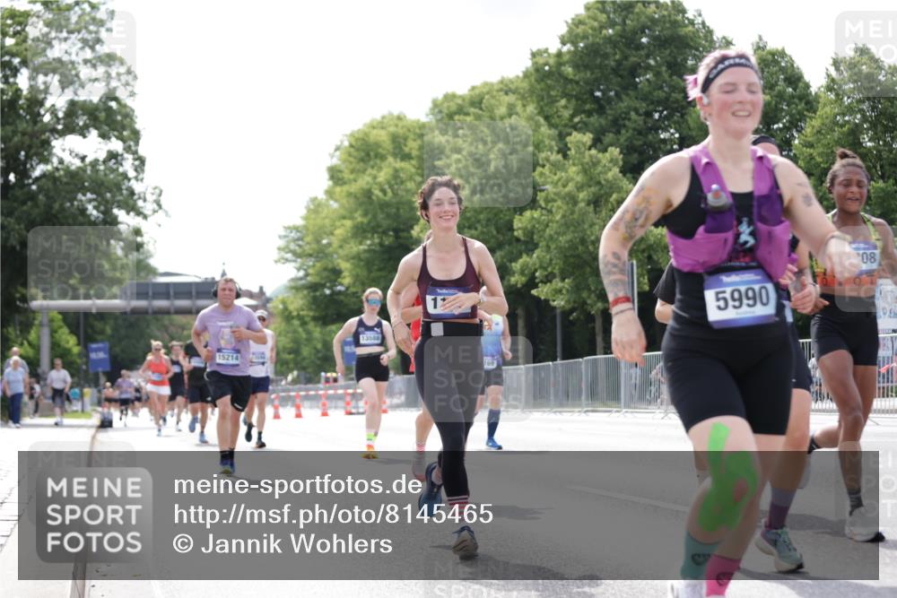 29.06.2025 - hella hamburg halbmarathon Jannik Wohlers http://msf.ph/oto/8145465 29.06.2025 10:10:21 Lombardsbrücke 1166, 1186, 4389, 5990, 5991, 7250, 9169, 9681, 9829, 11355, 11887, 11904, 11905, 12426, 12629, 13588, 13594, 13825, 15214, 16344, 16808, 17532, 18949 meine-sportfotos.de