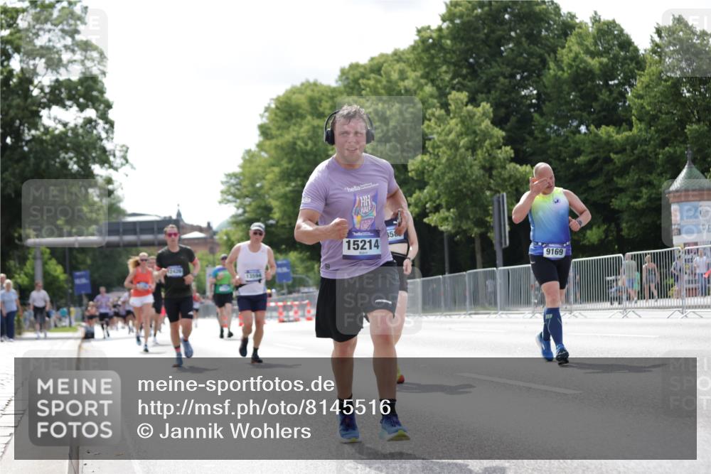 29.06.2025 - hella hamburg halbmarathon Jannik Wohlers http://msf.ph/oto/8145516 29.06.2025 10:10:24 Lombardsbrücke 1166, 1186, 1781, 4389, 5990, 5991, 7250, 9169, 9829, 11355, 11887, 11904, 11905, 12426, 12629, 12790, 13588, 13594, 13825, 14270, 15214, 16808, 17532, 18949 meine-sportfotos.de