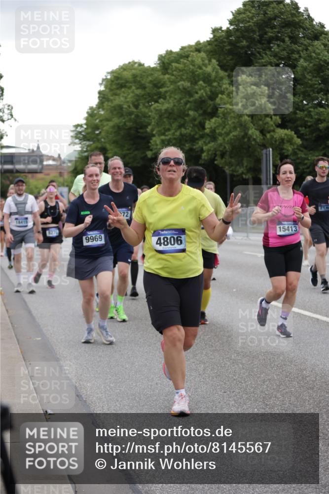 29.06.2025 - hella hamburg halbmarathon Jannik Wohlers http://msf.ph/oto/8145567 29.06.2025 10:47:04 Lombardsbrücke 1434, 1463, 1523, 1704, 2148, 2407, 2882, 2994, 3339, 4037, 4325, 4423, 4806, 4895, 4974, 4975, 5621, 5622, 5895, 6255, 6256, 6995, 7403, 7630, 7631, 8105, 8270, 8915, 8953, 9018, 9273, 9969, 9972, 10075, 10206, 11276, 11351, 11378, 11458, 11730, 11738, 13349, 13737, 13806, 13830, 13898, 13909, 14197, 14441, 14516, 14517, 15413, 15543, 16018, 16337, 16552, 16686, 17122, 17216, 17514, 18258, 18415, 18623, 18781, 18852, 18858 meine-sportfotos.de