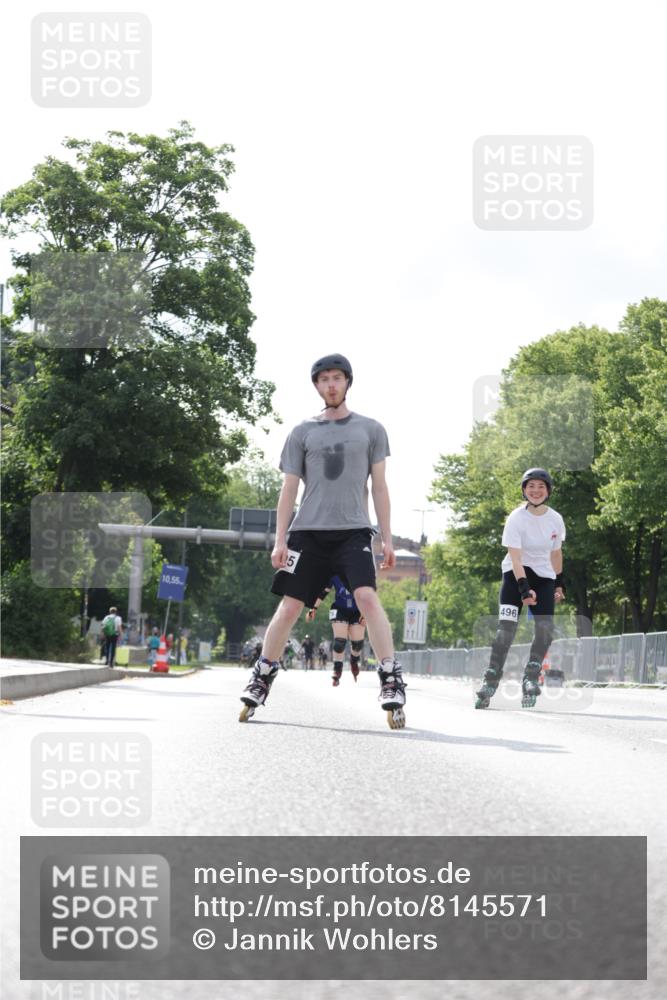 29.06.2025 - hella hamburg halbmarathon Jannik Wohlers http://msf.ph/oto/8145571 29.06.2025 09:08:35 Lombardsbrücke  meine-sportfotos.de