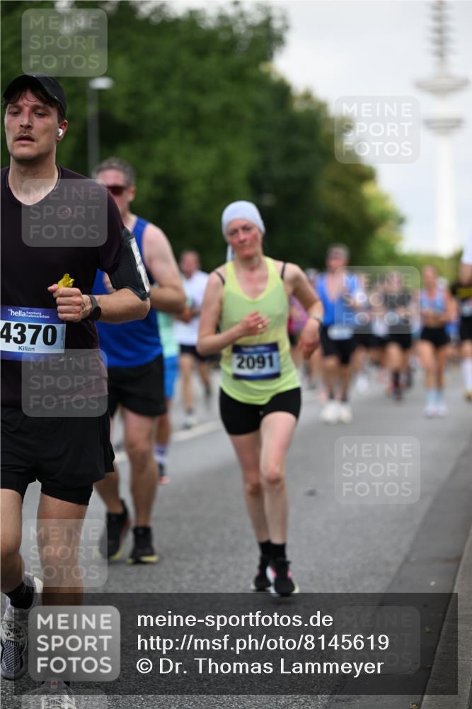 29.06.2025 - hella hamburg halbmarathon Dr. Thomas Lammeyer http://msf.ph/oto/8145619 29.06.2025 10:05:28 Kennedybrücke 1420, 1526, 1726, 2006, 2091, 2167, 2490, 2806, 2936, 2957, 3425, 3663, 3976, 4068, 4319, 4322, 4370, 5675, 6087, 6281, 0000, 6302, 6591, 6921, 6924, 7287, 7658, 7759, 8030, 8046, 8326, 8392, 8578, 8691, 8822, 9124, 9932, 10281, 10301, 10383, 10576, 10915, 11043 meine-sportfotos.de