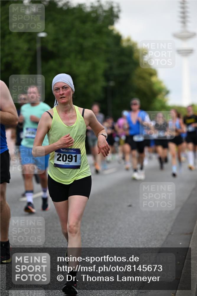29.06.2025 - hella hamburg halbmarathon Dr. Thomas Lammeyer http://msf.ph/oto/8145673 29.06.2025 10:05:29 Kennedybrücke 1420, 1526, 1726, 2006, 2091, 2167, 2490, 2806, 2936, 2957, 3425, 3663, 3976, 4068, 4319, 4322, 4370, 5675, 6087, 6281, 0000, 6302, 6921, 6924, 7287, 7658, 7846, 8030, 8046, 8326, 8392, 8578, 8691, 8822, 9124, 9932, 10281, 10301, 10383, 10576, 10915, 11043 meine-sportfotos.de