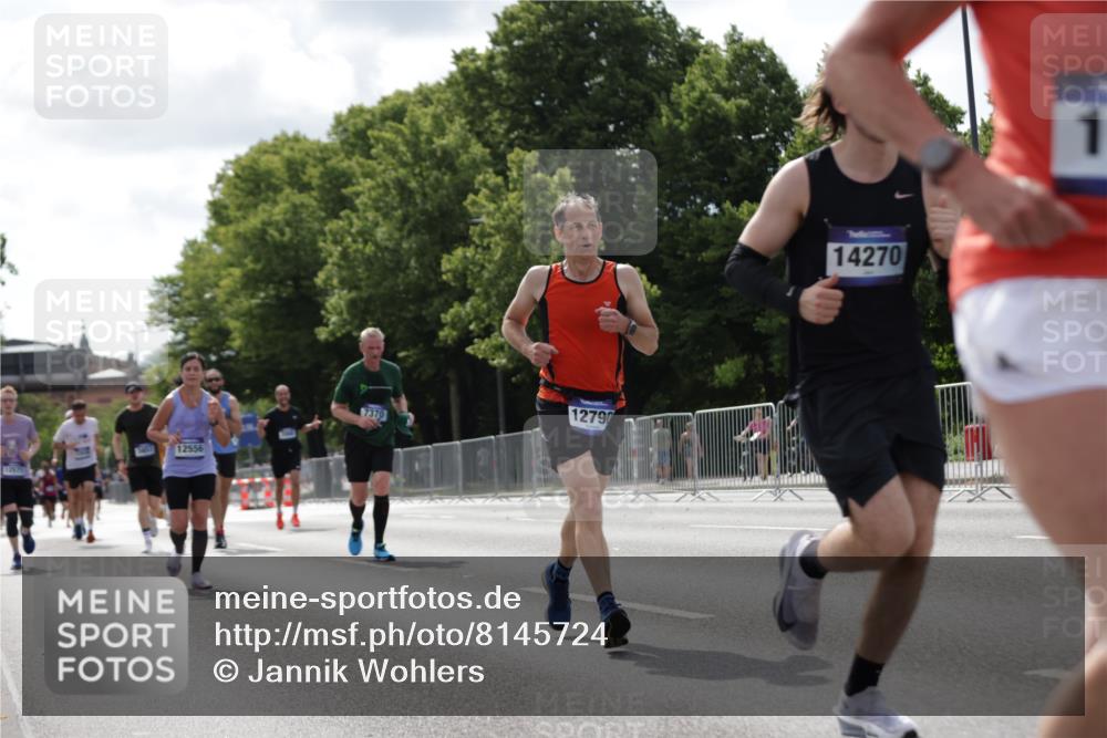 29.06.2025 - hella hamburg halbmarathon Jannik Wohlers http://msf.ph/oto/8145724 29.06.2025 10:10:32 Lombardsbrücke 1166, 1186, 1781, 2868, 4287, 5653, 7370, 9169, 9829, 12426, 12556, 12571, 12790, 12836, 13588, 13594, 14022, 14270, 15214, 16808, 17500, 17532, 18949 meine-sportfotos.de