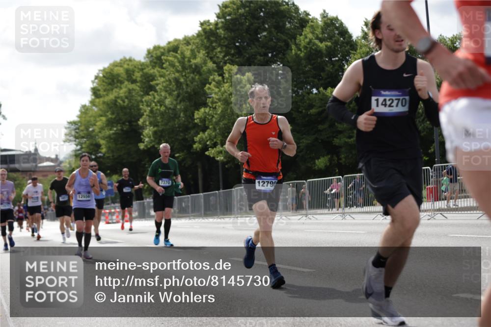 29.06.2025 - hella hamburg halbmarathon Jannik Wohlers http://msf.ph/oto/8145730 29.06.2025 10:10:32 Lombardsbrücke 1166, 1186, 1781, 2868, 4287, 5653, 7370, 9169, 9829, 12426, 12556, 12571, 12790, 12836, 13588, 13594, 14022, 14270, 15214, 16808, 17500, 17532, 18949 meine-sportfotos.de