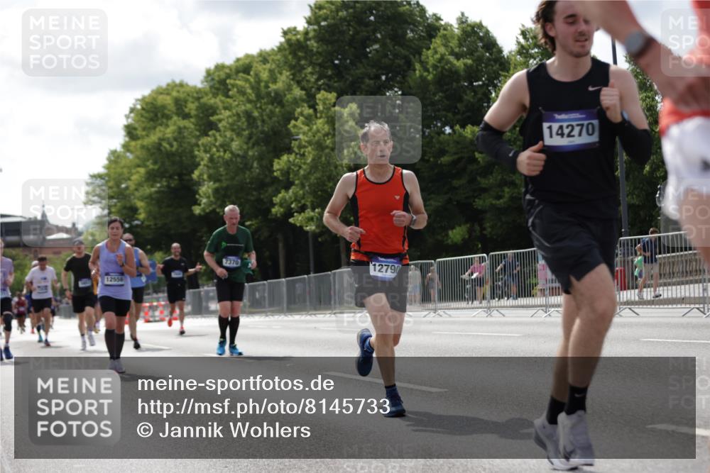 29.06.2025 - hella hamburg halbmarathon Jannik Wohlers http://msf.ph/oto/8145733 29.06.2025 10:10:32 Lombardsbrücke 1166, 1186, 1781, 2868, 4287, 5653, 7370, 9169, 9829, 12426, 12556, 12571, 12790, 12836, 13588, 13594, 14022, 14270, 15214, 16808, 17500, 17532, 18949 meine-sportfotos.de