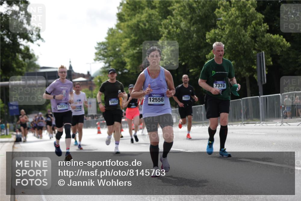 29.06.2025 - hella hamburg halbmarathon Jannik Wohlers http://msf.ph/oto/8145763 29.06.2025 10:10:34 Lombardsbrücke 1166, 1186, 1781, 2868, 4287, 5653, 7271, 7370, 8561, 9169, 9829, 12426, 12556, 12571, 12790, 12836, 13588, 13594, 14022, 14270, 15009, 15214, 16808, 17500 meine-sportfotos.de