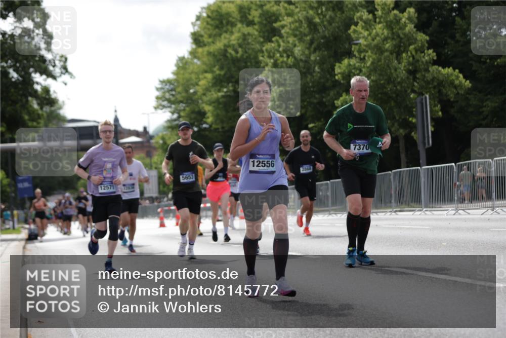 29.06.2025 - hella hamburg halbmarathon Jannik Wohlers http://msf.ph/oto/8145772 29.06.2025 10:10:34 Lombardsbrücke 1166, 1186, 1781, 2868, 4287, 5653, 7271, 7370, 8561, 9169, 9829, 12426, 12556, 12571, 12790, 12836, 13588, 13594, 14022, 14270, 15009, 15214, 16808, 17500 meine-sportfotos.de