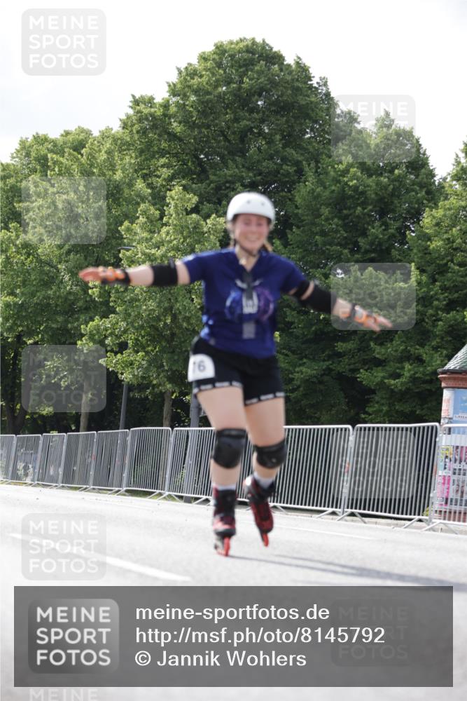 29.06.2025 - hella hamburg halbmarathon Jannik Wohlers http://msf.ph/oto/8145792 29.06.2025 09:08:39 Lombardsbrücke  meine-sportfotos.de