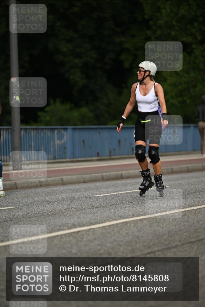 29.06.2025 - hella hamburg halbmarathon Dr. Thomas Lammeyer http://msf.ph/oto/8145808 29.06.2025 09:14:38 Kennedybrücke  meine-sportfotos.de